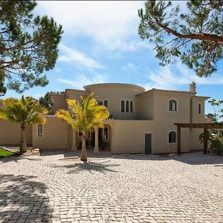Villa Sleeps 12 Pool Air Con Wifi *