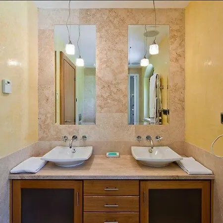 Villa Sleeps 12 Pool Air Con Wifi Ponte de Cima